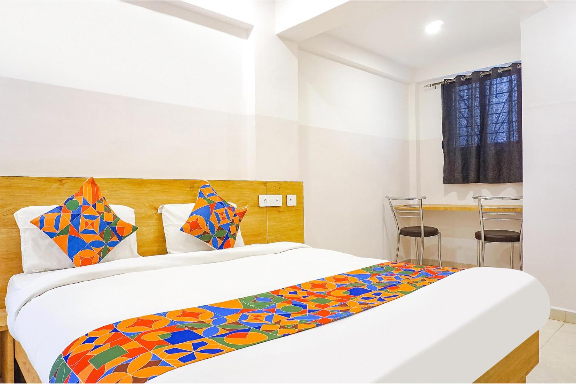 Fabhotel Saffron Inn I - Nr Darshan Museum Pune Eksteriør billede