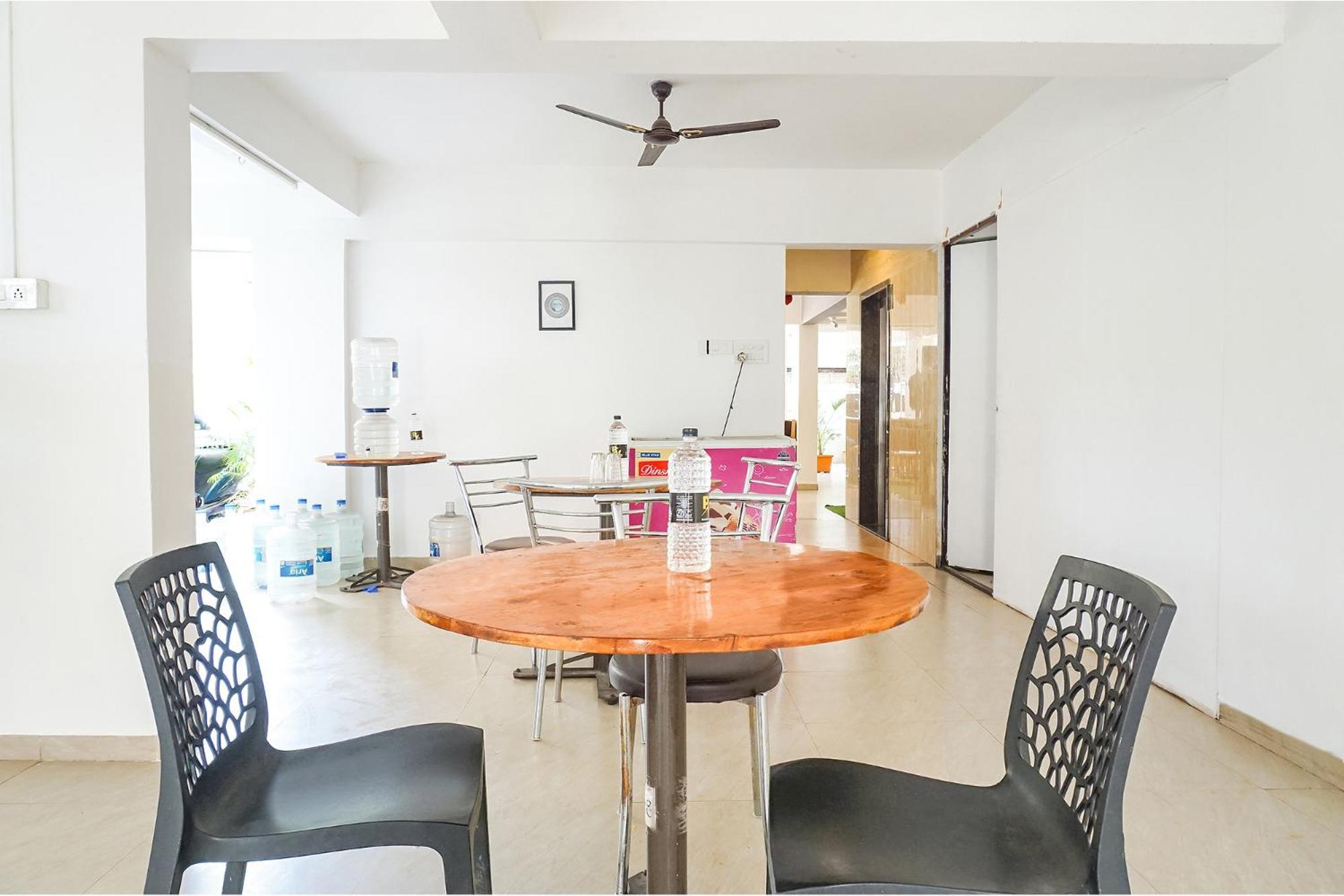 Fabhotel Saffron Inn I - Nr Darshan Museum Pune Eksteriør billede