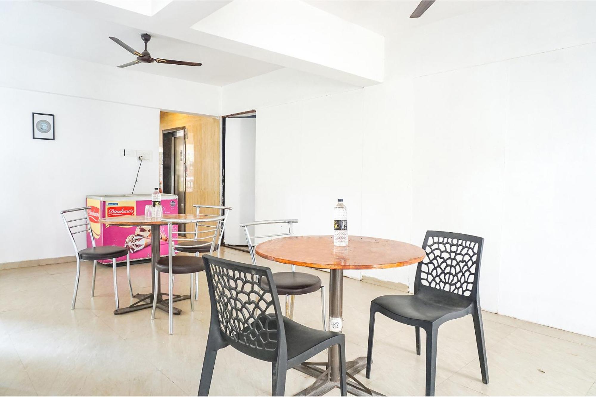 Fabhotel Saffron Inn I - Nr Darshan Museum Pune Eksteriør billede