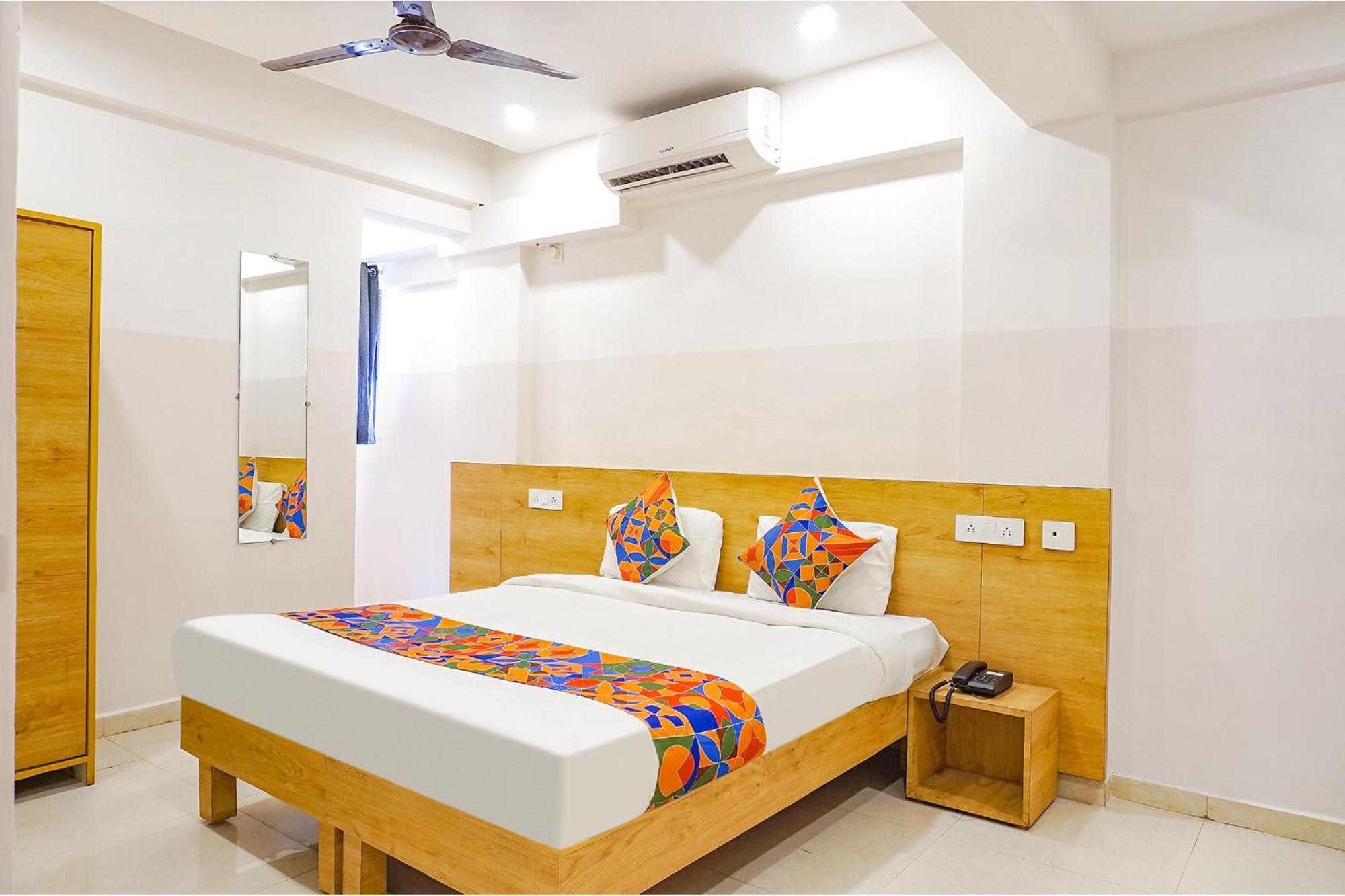 Fabhotel Saffron Inn I - Nr Darshan Museum Pune Eksteriør billede